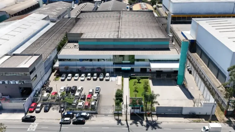 Fabrica Pet Society com tecnologia de ponta