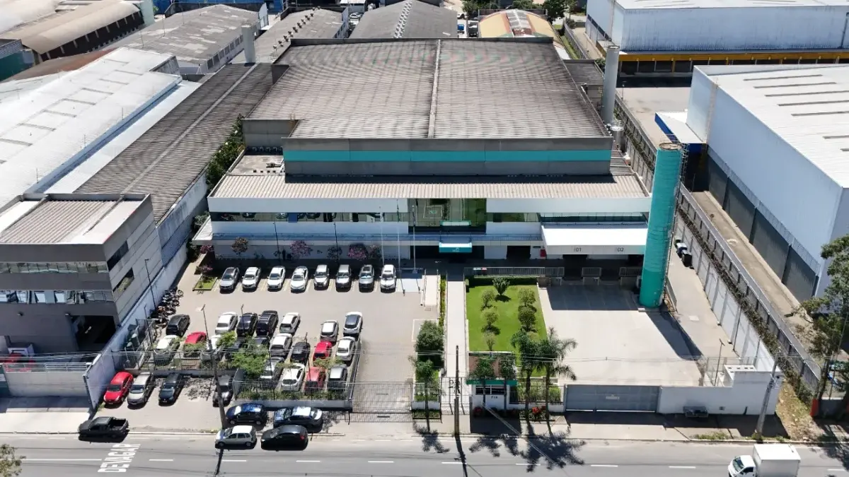 Fabrica Pet Society com tecnologia de ponta